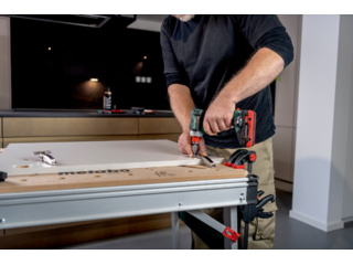 Аккумуляторная дрель-шуруповерт MetaboBS 18 L BL Quick (metaBOX)